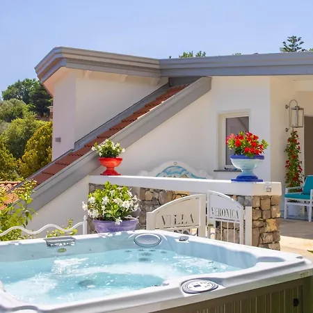Veronica Luxury In Amalfi Coast